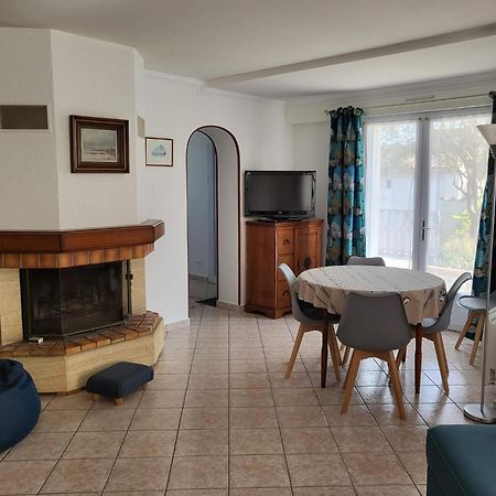 Appartement 3 Chambres 6 Pers Rez De Jardin 5Min Plage Quartier Du Phare Location Du Dimanche Au Dimanche En Juillet Et Aout Ла-Транш-сюр-Мер Экстерьер фото