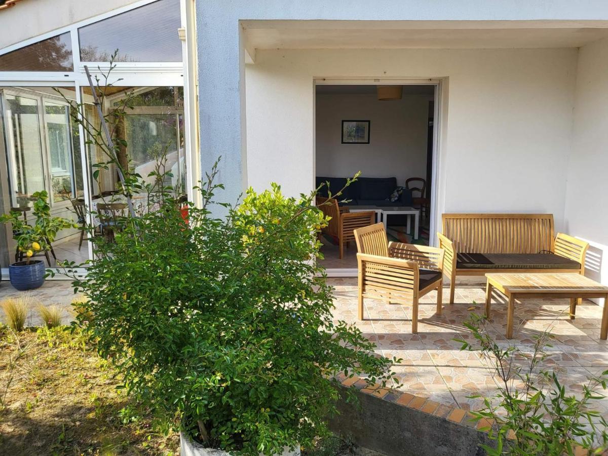 Appartement 3 Chambres 6 Pers Rez De Jardin 5Min Plage Quartier Du Phare Location Du Dimanche Au Dimanche En Juillet Et Aout Ла-Транш-сюр-Мер Экстерьер фото