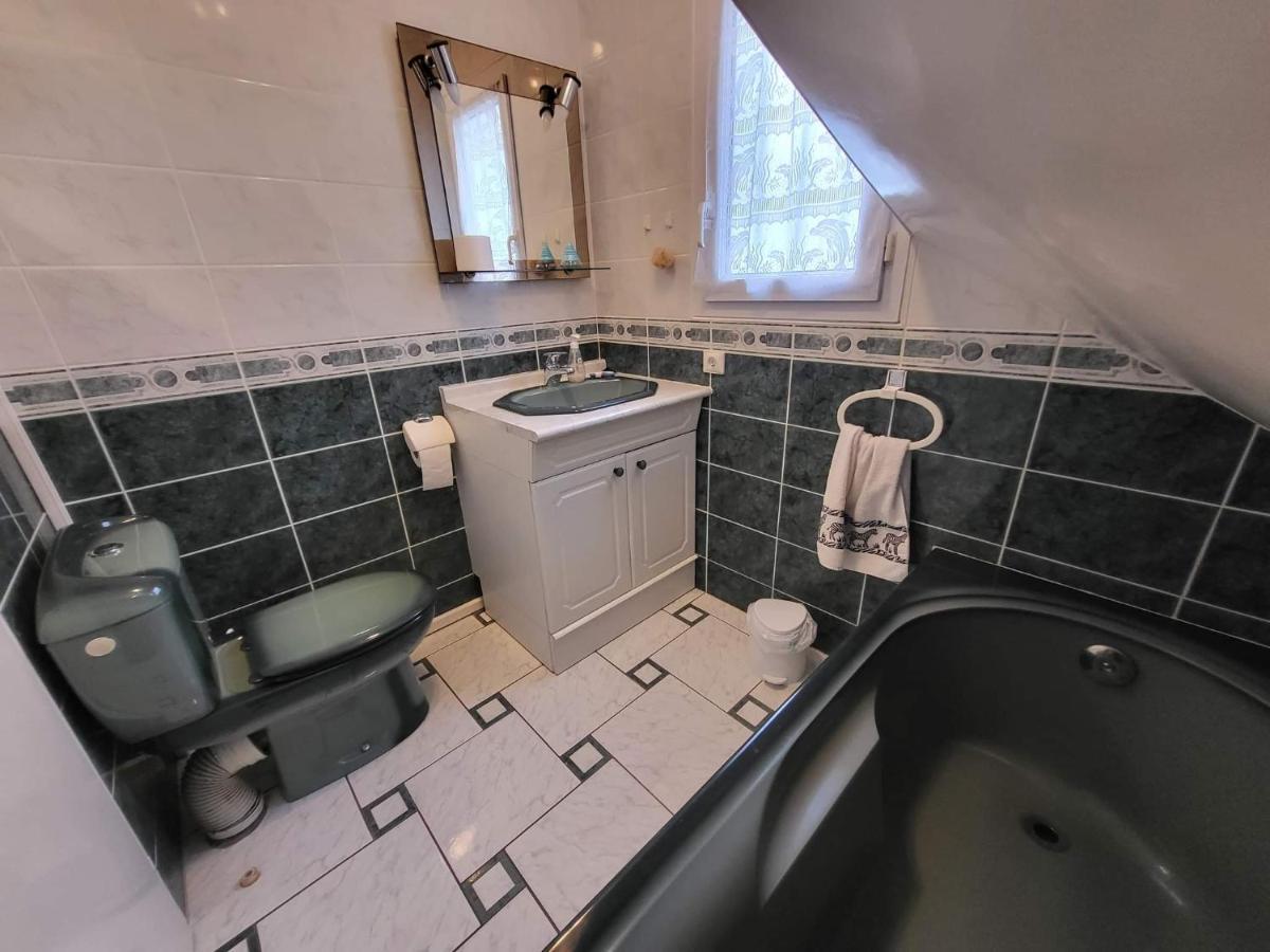 Appartement 3 Chambres 6 Pers Rez De Jardin 5Min Plage Quartier Du Phare Location Du Dimanche Au Dimanche En Juillet Et Aout Ла-Транш-сюр-Мер Экстерьер фото
